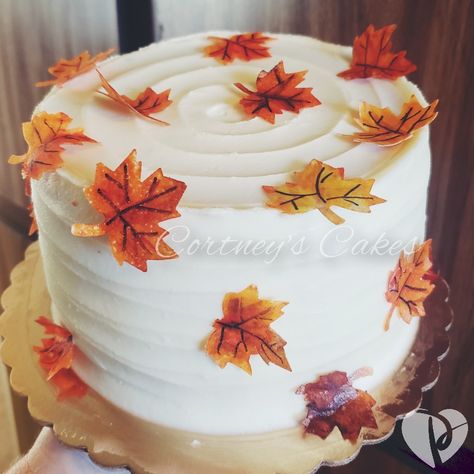 Autumn Cake Decorating, Thanksgiving Birthday Cake, Fall Cakes Decorating, Fall Leaf Cake, Oreo Filling, Rectangle Cake, Cakes Decorating, Cream Cheese Buttercream, Fall Cakes