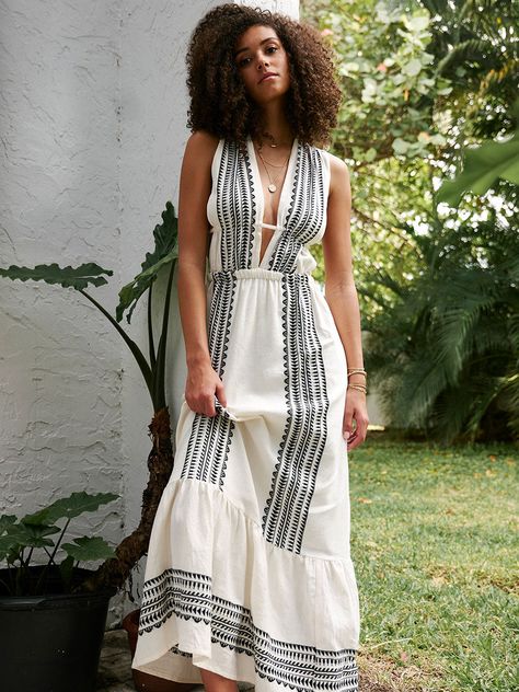 The Yani Black collection features intricate black Tibeb bands on a textured vanilla background. This maxi V-neck dress features a deep plunge neckline, bare sides, and maxi length for a showstopping silhouette. This dress comes with straps that can be adjusted for a perfectly customized fit. Hand-woven in Ethiopia, this silhouette is made of soft hand-spun cotton for a light and comfortable feel. GIVING BACK | 5% of all purchases will be donated to the lemlem Foundation. FINAL SALE - This style Dresses Summer 2024, Strictly Dresses, Vanilla Background, Black Leggings Casual, Resort Vibes, Cochella Outfits, Resort Casual, Aged Cheese, Samba Outfit