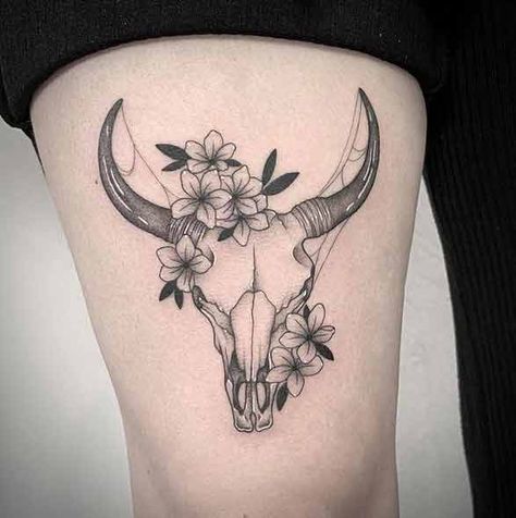 Taurus skull tattoo by @dollheart.tattoos Bull Skull Tattoo, Cow Skull Tattoos, Tattoo Main, Taurus Bull Tattoos, Deer Skull Tattoos, Skull Tattoo Designs, Bull Skull Tattoos, Skull Tattoo Flowers, Bull Tattoo