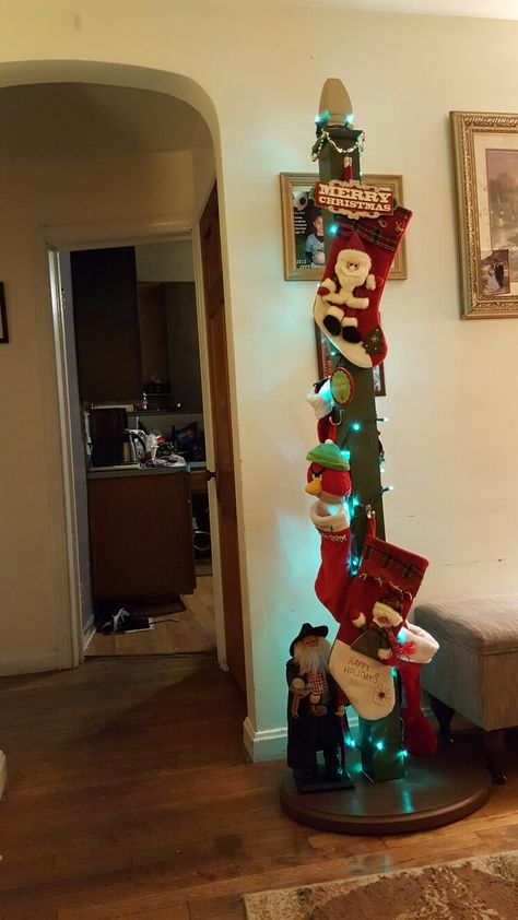 free standing Christmas Stocking holder Stocking Board, Christmas Stocking Stand, Diy Stocking Holder, Stocking Stand, Easy Diy Christmas Decorations, Village Tree, Grapevine Christmas, Stocking Hangers, Christmas Decorations Ideas