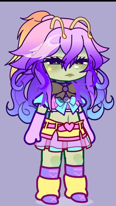 Alien Clothes Drawing, Gacha Club Alien Oc, Alien Drawing Aesthetic, Gacha Styles Ideas, Gacha Life Alien Oc, Gacha Club Alien, Alien Gacha Oc, Cute Alien Oc, Alien Outfit Ideas