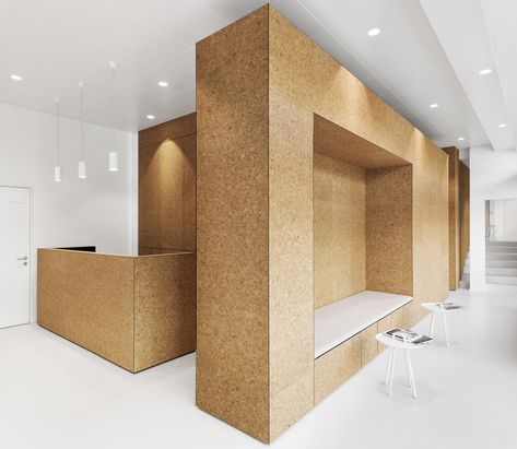 Image 67 of 67 from gallery of Could Cork Be Nature’s Answer to Our Environmental and Construction Needs?. © Andrin Winteler, Burobureau Cork Wall, Cork Flooring, London Apartment, Commercial Architecture, Kamikaze, Partition Wall, Office Interior, Cubicle, Best Interior Design