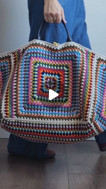 Crochet Weekender Bag, Big Bag Crochet, Crochet Big Bag, Crochet Large Bag, Big Crochet Bag, Large Crochet Bag, Huge Crochet, Crochet Fashion Trends, Giant Yarn