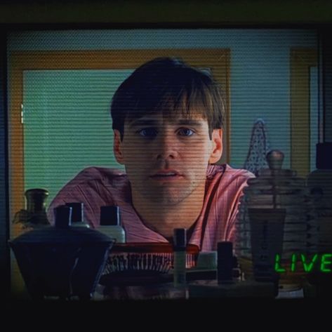 Movie Iconic Scene, Iconic Movie Stills, Iconic Scenes In Movies, The Truman Show Wallpaper, Truman Show Aesthetic, The Truman Show Aesthetic, 90s Movies Aesthetic, Iconic Movie Shots, The Truman Show Poster