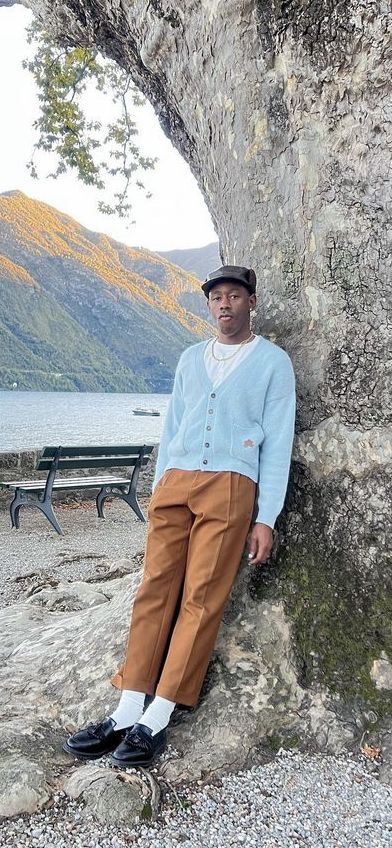 Cardigan Outfit Tyler The Creator, Men Fashion Color Combination, 60s Aesthetic Outfit Men, Golfwang Outfit, Tyler The Creator Cardigan, Tyler The Creator Street Style, Indie Pop Outfits, Indie Boy Fashion, Tyler The Creator Outfits Inspiration