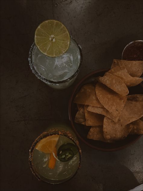 Margarita Pictures Instagram, Spicy Marg Aesthetic, Margarita Night Aesthetic, Margarita Astetic, Tacos And Margaritas Aesthetic, Spicy Margarita Aesthetic, Tequila Drinks Aesthetic, Margarita Cocktail Aesthetic, Cocktail Aesthetic Night