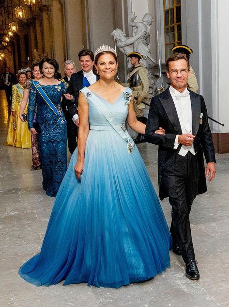 Crown Princess Victoria Attends Golden Jubilee Banquet — Royal Portraits Gallery Banquet Outfit, Paper Costume, Kroonprinses Victoria, Queen Of Sweden, Indian Kurti Designs, Royal Portraits, 15 September, Golden Jubilee, Princess Victoria Of Sweden