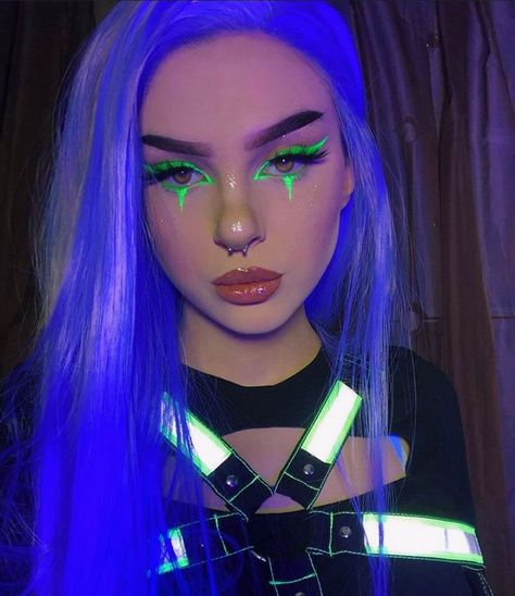 Neon Goth, Cyberpunk Makeup, Perky Goth, Goth Eye Makeup, Futuristic Makeup, Punk Makeup, Neon Makeup, Neon Hair, Rave Makeup