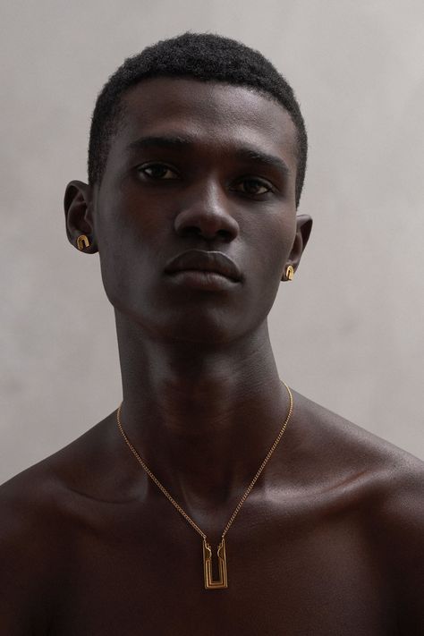 Mens Fashion 1920s, Male Necklace, Male References, Model Portraits, 1920s Mens Fashion, Black Male Models, Mens Fashion Editorial, Jewelry Editorial, Mens Gold Jewelry