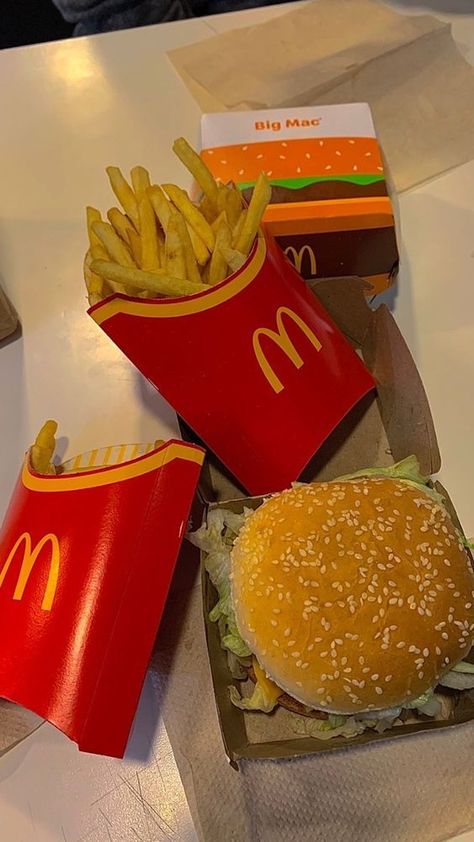 👉 FreeSamples ✅ Win McDonalds Samples ( Only USA ) #mcdonalds #food #fastfood #burger #burgerking #kfc #mcd #mcdonald #mcdonaldsmemes #yummy #mcdonaldsfunny #foodmenu #foodbranding #menuideas Mcdonalds Aesthetic Food, Jules Core, Mcdonalds Aesthetic, Eat Burger, Mcdonalds Food, Mcdonald's Aesthetic, Mcdonald Menu, Fruit Sandwich, Mcdonalds Gift Card