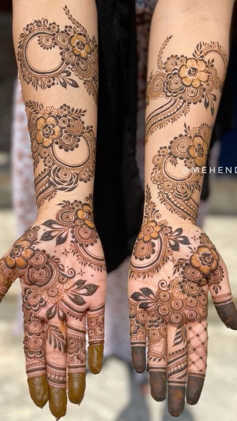 Mehndi Designs Arebic Full Hand, New Style Mehendi Designs, Floral Designs Mehendi, Full Hand Arabic Mehndi Design, Khafif Full Hand Mehndi Design Latest, Mehandi Designs For Hands Back Simple, Bridal Mehandi Designs Arabic Mehndi, Hand Full Mehndi Designs, Best Mehndi Designs Beautiful Full Hand