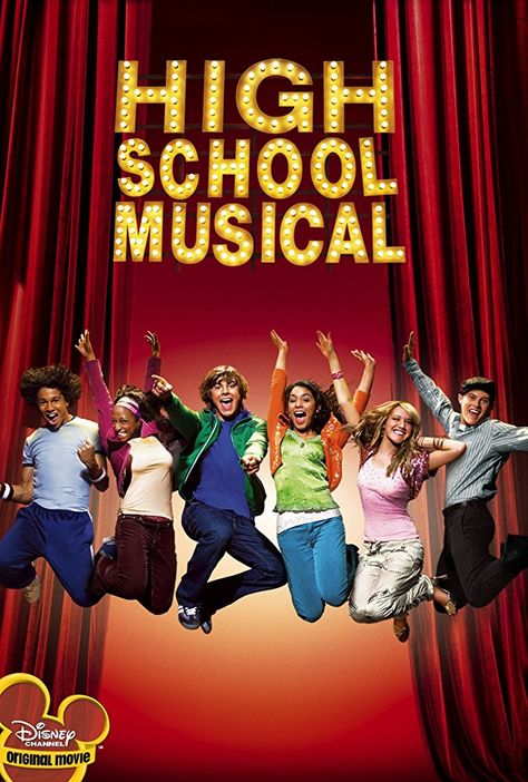 Poster Natal, Netflix Movies For Kids, Backyard Movie Theaters, Disney Original Movies, Lucas Grabeel, Monique Coleman, Outdoor Movie Theater, High School Musical 2, High School Musical 3