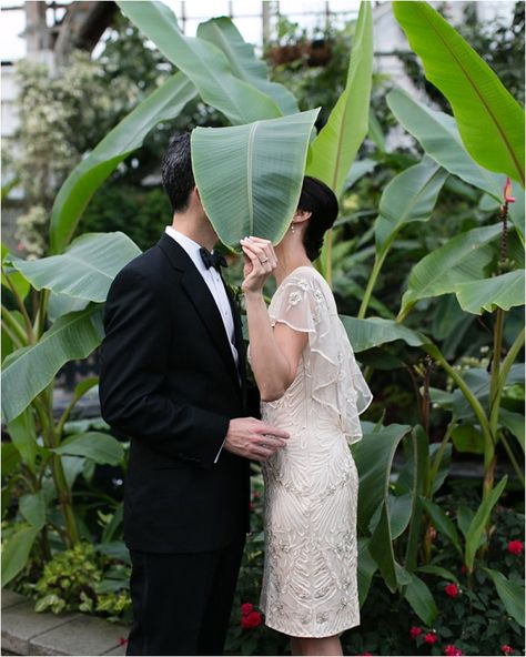 Lincoln Park Conservatory Wedding Photos-26 Engagement Photos Park, Lincoln Park Conservatory, Garden Wedding Photos, Conservatory Wedding, Secret Garden Wedding, Wedding Couple Photos, Chicago Wedding Photography, Engagement Inspo, Maui Weddings