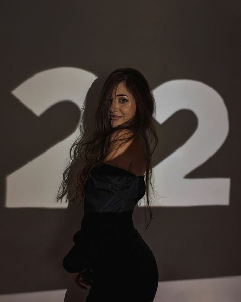 Photoshoot, 22, it's my birthday, photo ideas, birthday photo 22birthday Photo Shoot, 22nd Bday Photoshoot, Number Shadow Photoshoot, Happy Birthday Photoshoot Ideas, 22 Birthday Shoot Ideas, Birthday 22 Photoshoot Ideas, 23 Bday Photoshoot Ideas, Poses For Bday Pics, 22 Birthday Pictures