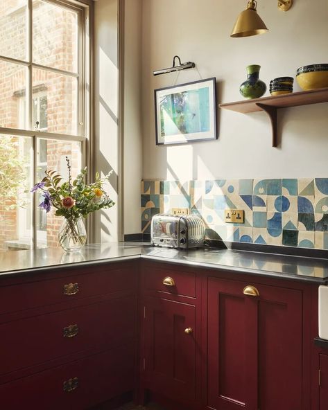 KITCHENS | Bespoke kitchens are at the heart of what we do, carefully designed with our clients, all our kitchens are truly unique. This handmade painted kitchen was such a joy to do, incorporating rich burnt reds and carefully placed pattern. . . . . . #bespokekitchens #handmadekitchen #luxurykitchen #luxuriouslifestyle #bybrookbespoke #interiordesign #interiorarchitecture ##renovation #renovationproject #luxuryinteriors Oxblood Kitchen, Burgundy Kitchen Cabinets, Blue And Red Kitchen, Blue Red Kitchen, Plain Kitchen Cabinets, Maroon Kitchen, Berry Kitchen, Red Kitchen Cabinets, Painted Kitchen