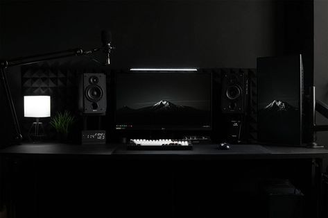 Matte Black Gaming Setup, Gray Gaming Room, Designer Desk Workspaces, Editing Bay, Dark Setup, Black Setup, Workspace Setup, Dark Gray Bedroom, Tech Room