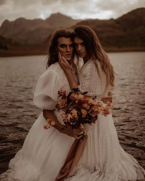 Wedding Party Roles, Non Binary Wedding, Bridesman Proposal, Man Of Honour, Dream Photography, Neutral Wedding, Non Binary, Morning Wedding, Will You Be My Bridesmaid