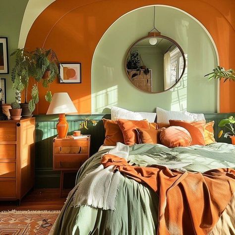 Orange Wall Bedroom Decor, Orange Rustic Bedroom, Green And Orange Bedroom Decor, Dark Orange Bedroom Ideas, Sage Orange Bedroom, Bedroom Inspirations 70s, Bedroom Orange Green, Home Decor Orange, Bedroom Inspirations Orange