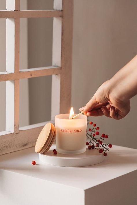 Luxury Eco Packaging Luxury Candle Photography Ideas, Candle Shoot, Heirloom Photography, Mint Candle, Candle Photography Ideas, Candles Photo, Winter Candles, Composition Photo, Candle Photography