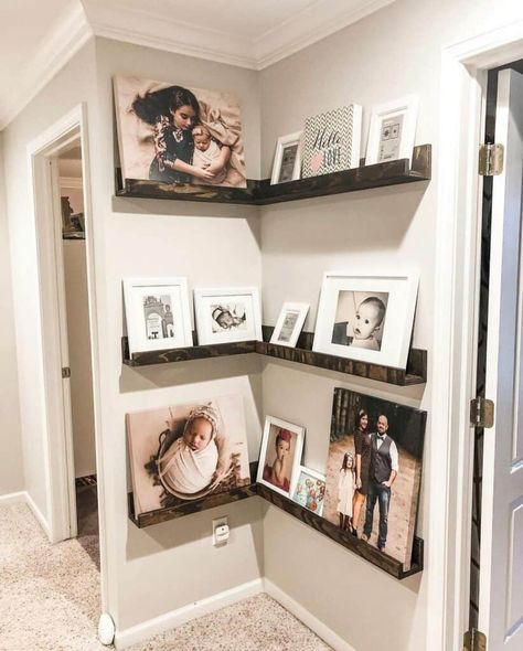 18 Attractive Corner Shelf Ideas With Purpose Unique Picture Display Ideas, Upstairs Hallway Decor, Farmhouse Hallway Decor, Corner Decorating Ideas, Hall Wall Decor, Corner Gallery Wall, Ledge Shelves, Corner Shelf Ideas, Front Room Decor