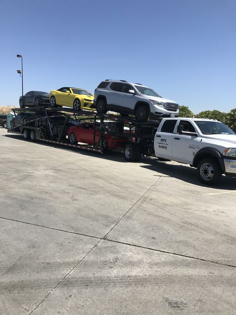 This 6 Car Trailer allows you to get mor money for your mile! You can now haul smart and compete with the Big Boys while paying Half as much as them. NO FET. Hotshot Trucking, Racing Trailer, Hauling Trailers, Car Hauler Trailer, Trucking Business, Towing Company, Work Trucks, Car Hauler, Dually Trucks