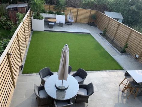 Small Garden Patio And Lawn, Modern Garden Design Uk, Simple Backyard Design Layout, Back Garden Design Layout, New Build Garden Design Uk, Uk Backyard Ideas, Clean Garden Design, Square Garden Ideas Landscapes, New Home Garden Ideas