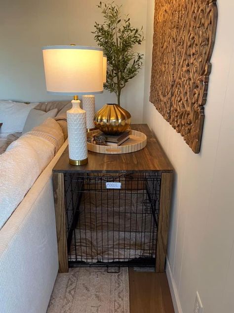 Dog Crate Behind Couch, House With Dogs Ideas, Living Room Dog Kennel, Dog Crate In Living Room Ideas, Dog Kennel In Living Room, Kennel Table Diy, Dog Crate Side Table Diy, Dog Area In Apartment Small Spaces, Diy Kennel Table