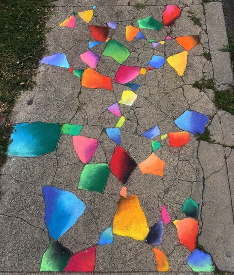 stained glass side walks Chalk Art Christmas, Fun Chalk Art, Sidewalk Chalk Art, Sidewalk Art, Chalk Drawings, Sidewalk Chalk, Art Stained, Chalkboard Art, Chalk Art