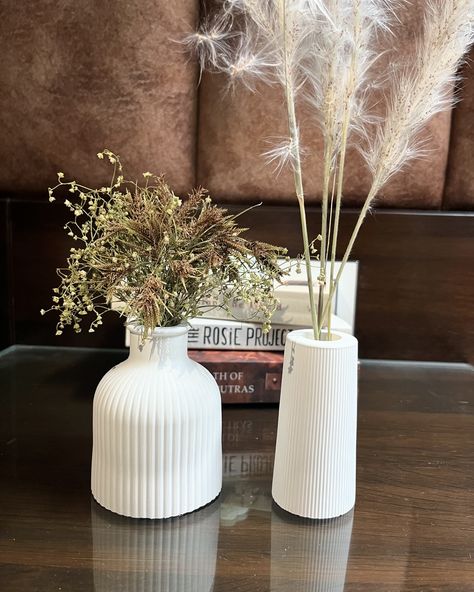 Flower Vase Small Business Aesthetic, Business Aesthetic, Vase Small, Aesthetic Minimalist, Vase Flower, Flower Vase, Small Business, Vase