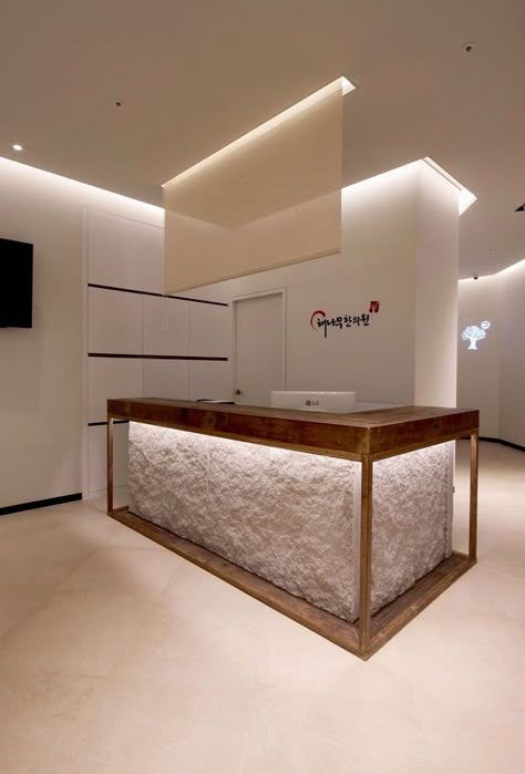 Receptionist Design, Office Reception Design, Reception Desk Office, Reception Desk Design, Corporate Office Design, Korea Design, Modern Office Design, Lobby Interior, Corporate Interiors