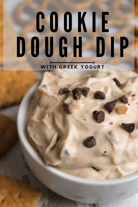 Essen, Yogurt Cookie Dough Dip, Yogurt Cookie Dough, Greek Yogurt Cookies, Greek Yogurt Cookie Dough, Protein Greek Yogurt, Greek Yogurt Snacks, Cookie Dough Yogurt, Dip With Greek Yogurt