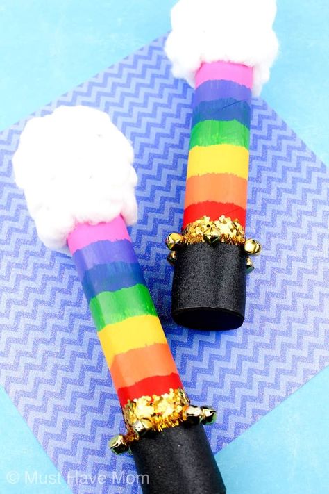 how to make a rain stick | Must Have Mom - Featured at the Home Matters Linky Party 274 Rain Stick Crafts, Rain Sticks, Stick Diy, Tissue Paper Crafts, St Patricks Day Crafts For Kids, St Patrick Day Activities, Paper Towel Tubes, Rainy Day Crafts, Rainbow Rain