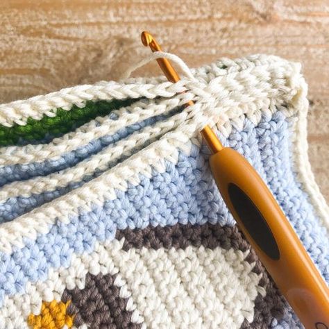 Noisy Farm Crochet Quiet Book Crochet pattern by The Almond Snug CrochetProjects, DIYCrochet, CrochetPatterns Crochet Quiet Book, Quiet Book Crochet, Book Crochet Pattern, Farm Crochet, Book Crochet, Baby Quiet Book, Book Pattern, Crochet Book, Crochet Heart Pattern