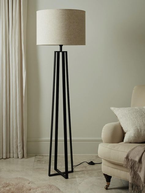 The Zane floor lamp has a sleek design with 4 stems off matt black metal forming the base and topped with a large natural coloured cotton drum shade. Finished with a chorded lead and on off button for ease of use, this is an impressive floor lamp to make a statement in your home.