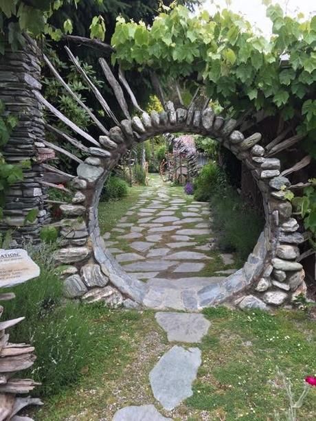 Moon Gate, Jardim Diy, Desain Lanskap, Have Inspiration, Perfect Garden, Easy Garden, Garden Cottage, Garden Stones, Garden Gates