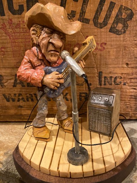 Cowboy Artists, Wood Carving Faces, Funny Caricatures, Wood Carving Designs, Southern Rock, Carving Art, Carving Designs, Wood Carving Art, Boat Design