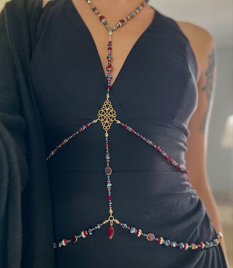 Handmade fully beaded gothic victorian style body chain, made with high quality glass beads Body Chain Outfit, Body Harness Jewelry, Body Jewelry Diy, Chain Outfit, Beads Clothes, Bead Bra, Nice One, Gothic Victorian, Jewelry Lookbook