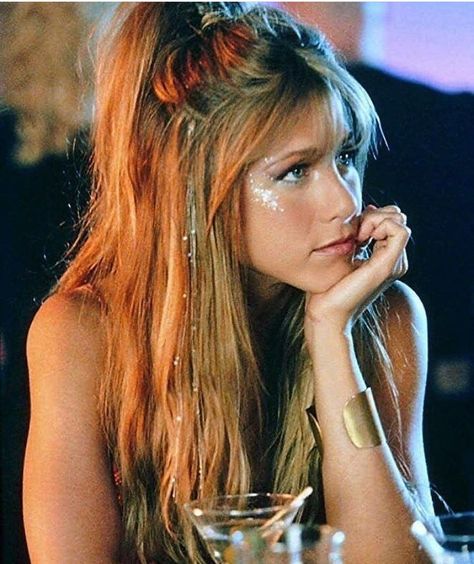 Jennifer Aniston Movies, Jennifer Aniston 90s, Rock Star Costume, Jeniffer Aniston, Look 80s, Jennifer Aniston Hair, Jennifer Aniston Hot, Jenifer Aniston, Jen Aniston