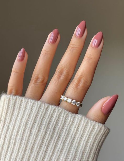 Explore the 58 best pink nails ideas for 2024, from soft pastels to bold hot pinks, and discover the perfect style to make a statement. #nudenails Best Pink Nails, Pink Nails Ideas, Matte Nails Glitter, Pink Nail Ideas, Nail Organization, Sophisticated Manicure, Blush Pink Nails, Chrome Nail Art, Easter Nail Designs