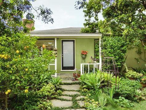 Inside Out Appeal for a 1949 Bungalow Patio Roof Covers, 1940s Bungalow, Jacaranda Trees, Front Walkway, Bungalow Homes, Wood Pergola, House And Garden, Bungalow House Plans, Concrete Pavers