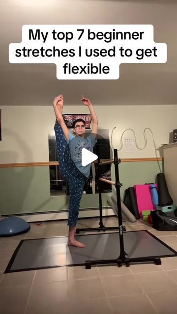 How To Get A Heel Stretch Fast, Stretches For Dancers, Beginner Stretches, Dancer Stretches, Dance Stretches, Healthy Wealthy, Stretches For Flexibility, Heel Stretch, Free Movement