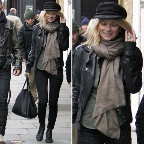 kate moss - style off the runway Baker Boy Hat Outfit, Kate Moss Outfit, Greek Fisherman Hat, Person Of The Year, Kate Moss Style, Walking Outfits, Baker Boy Hat, Hat Outfit, Baker Boy