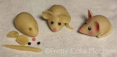 Recipe/Tutorial: Homemade Marzipan and Marzipan Mice inspired by Ser Pounce | Pretty Cake Machine Marzipan Figures Easy, Marzipan Ideas, Marzipan Figures, Clay Mice, Homemade Marzipan, Cake Machine, Recipe Tutorial, Pretty Cake, Kids Clay