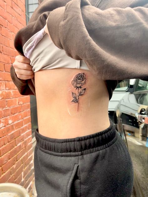 Rose Side Rib Tattoo, Rose Tattoo Waist, Medium Rose Tattoo, Rose Tattoo On Side Ribs, Side Tattoo Ideas For Women Rib Cage, Side Rose Tattoo, Rose On Ribs Tattoo, Rose Tattoo Side Rib, Rib Rose Tattoo