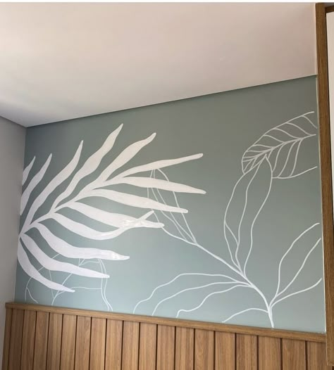 Palm Leaf Wall Painting, Leaf Wall Painting Ideas, Painted Leaves On Wall, Easy Wall Murals Painted Diy, Wallpaintings Ideas, Plant Mural, Wall Murals Painted Diy, Leaf Mural, Headboard Inspiration