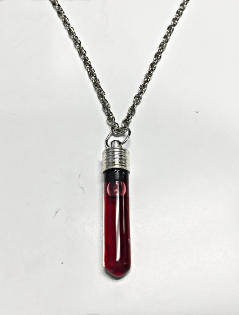 Dark Alchemy, Creepy Necklace, Larp Ideas, Vial Necklace, Tube Necklace, Blood Art, Magical Jewelry, Bottle Necklace, Test Tube