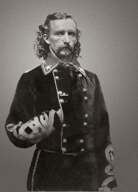 George Custer, George Armstrong, Old West Photos, Indian Wars, Union Soldiers, Mystery Of History, Military Heroes, American Soldiers, Baywatch