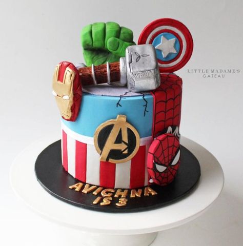 Avengers Themed Cakes, Avengers Birthday Cake, Marvel Birthday Cake, Cake Spiderman, Ironman Cake, 4de Verjaardag, Marvel Birthday Party, Marvel Party, 5th Birthday Cake