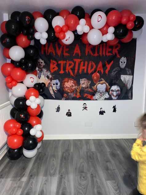 Michael Myers Halloween Party Ideas, Scary Movies Birthday Party, Micheal Myers Birthday Party Ideas, Horror Movie Birthday Cake Ideas, Jason Themed Birthday Party, Freddy Krueger Birthday Party Ideas, Friday The Thirteenth Party Ideas, Friday 13 Party Ideas, Scream Decoration Party