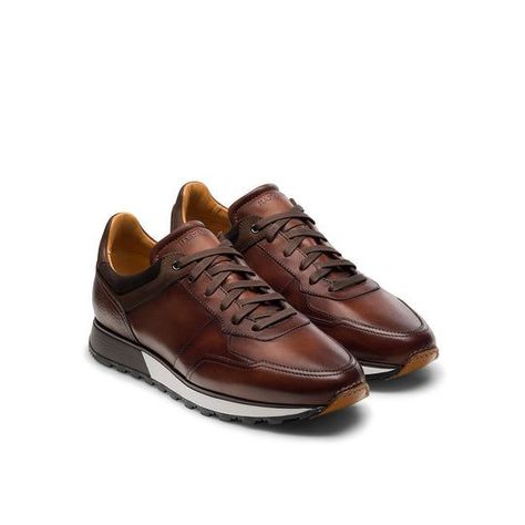 They see that they are of good quality and come in a very nice bag there is not much more to add they arrived relatively quickly. Brown Leather Sneakers Outfit Men, Casual Sneakers For Men, Brown Leather Sneakers, Leather Sneakers Men, Navy Blue Shoes, Mens Footwear, Gentleman Shoes, Italian Leather Shoes, Sneaker Lovers